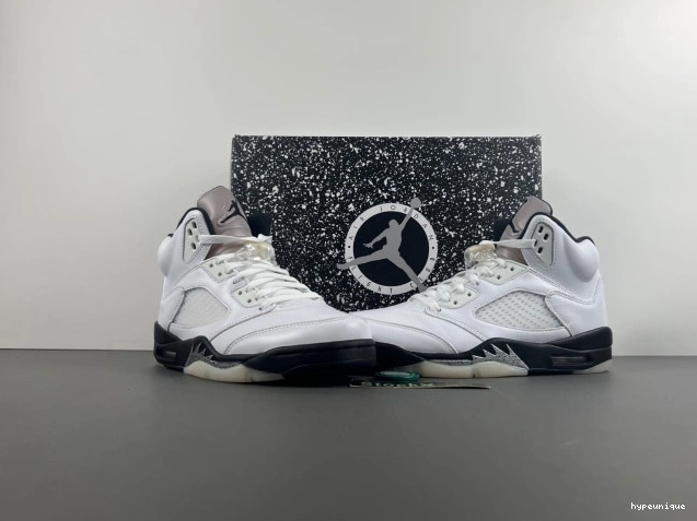 HYPE RETRO 5 BLACK' 'WHITE DD0587-110 AIR JORDAN 0823